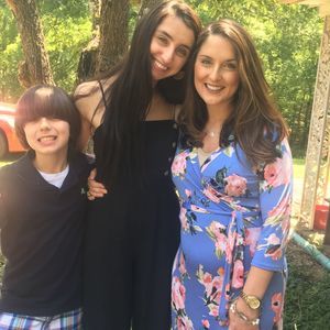 Meet your Posher, Holly